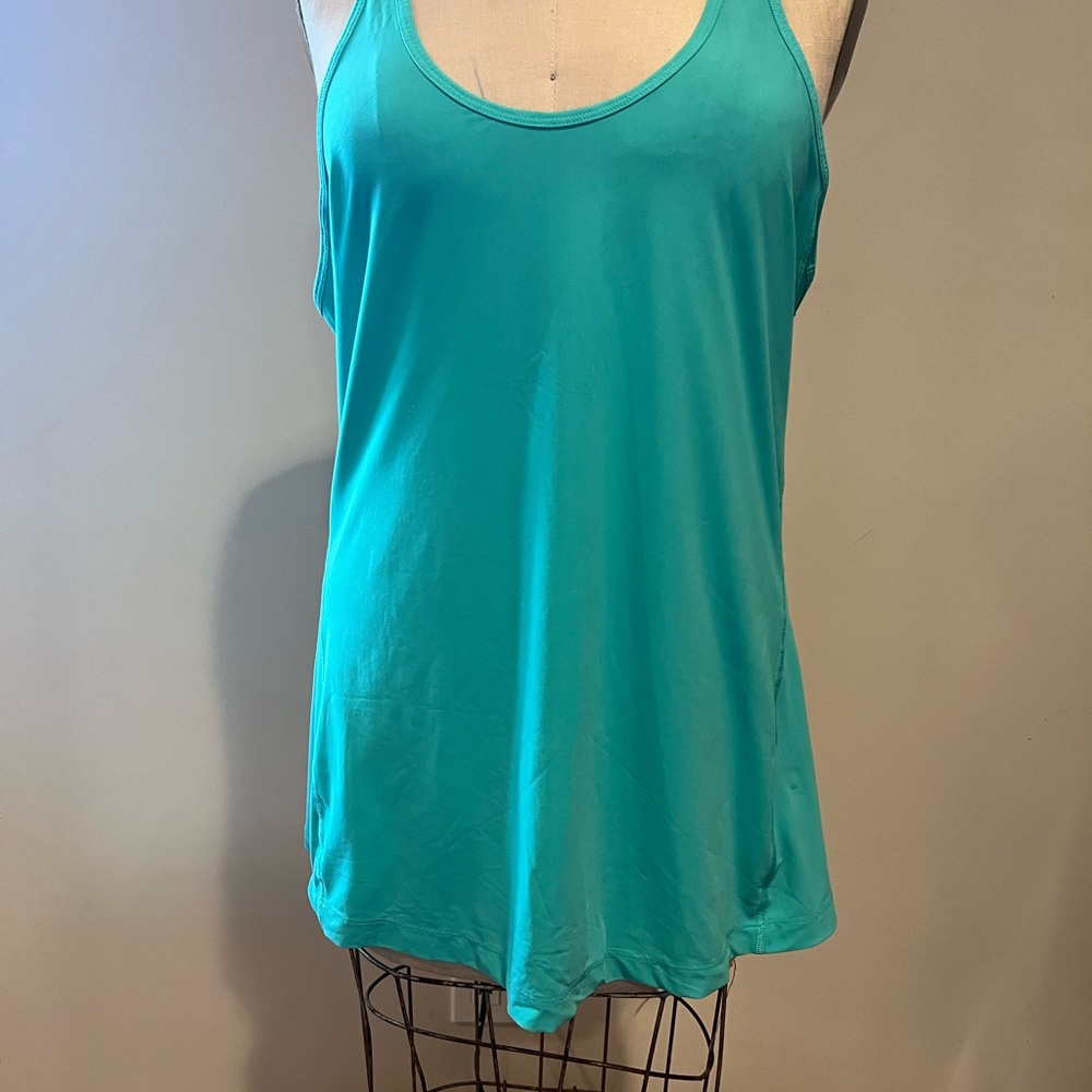 Lululemon laser cut racerback tank
